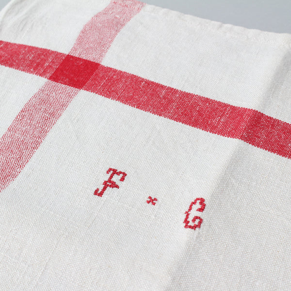 VINTAGE LINEN TEA TOWEL