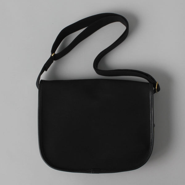 STOUR BLACK